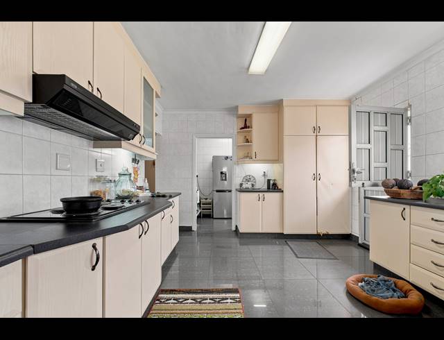 3 BEDROOM HOUSE FOR SALE IN TINLEY MANOR